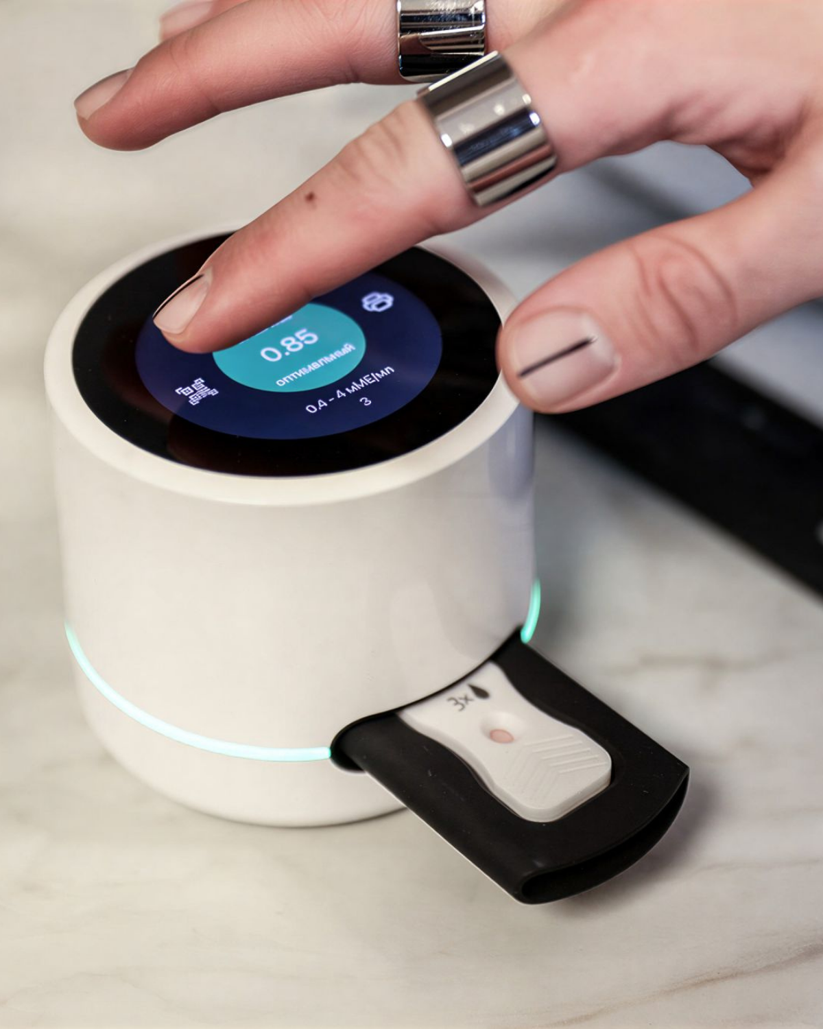 Now launching in Namibia through HelioMed Solutions, the Igloo Reader Pro is a portable point-of-care analyser using advanced lateral flow assay technologies to deliver rapid, accurate in-vitro di-3